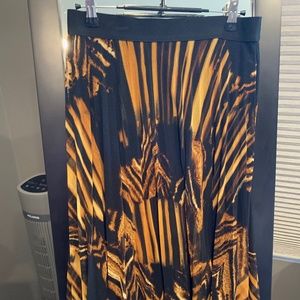 Pleated skirt